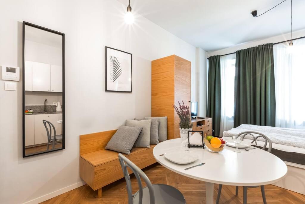 ורשה Cute Apartment Perfect For Business And Travel. מראה חיצוני תמונה
